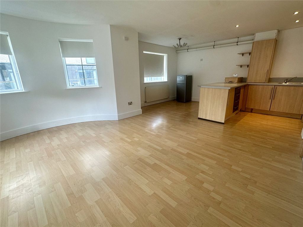 Property photo 1 of 8 Picture No. 14