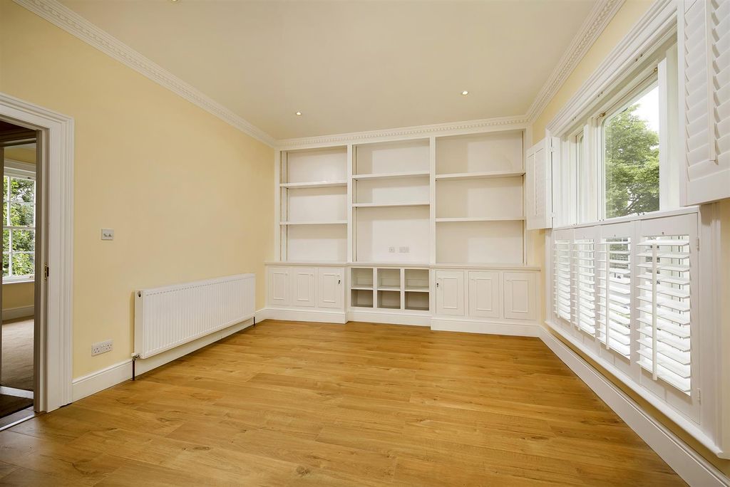Property photo 3 of 5