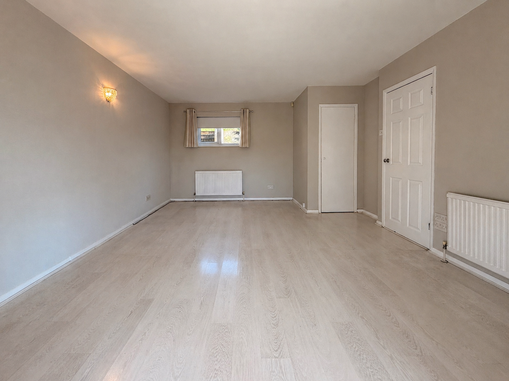 Property photo 3 of 25 m 1