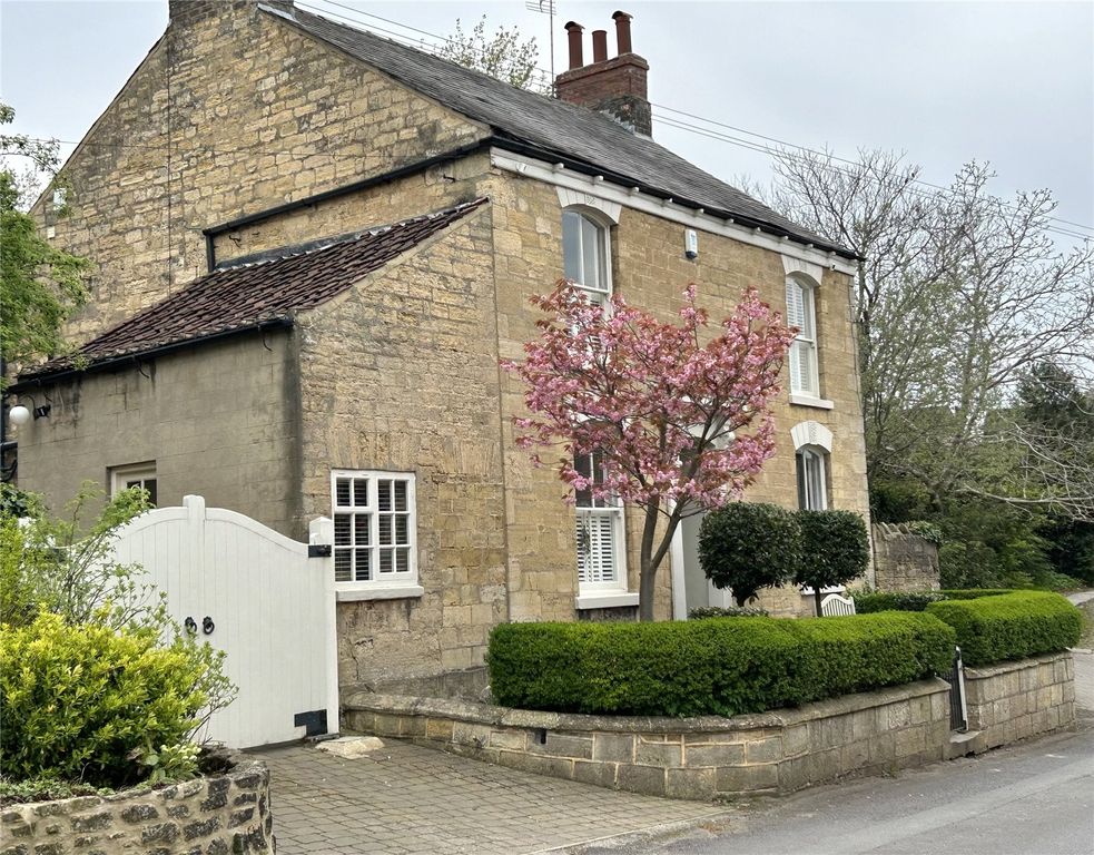 Property photo 1 of 28 Front External