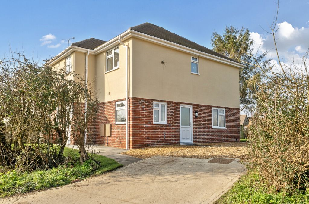 Property photo 2 of 21 Picture 2