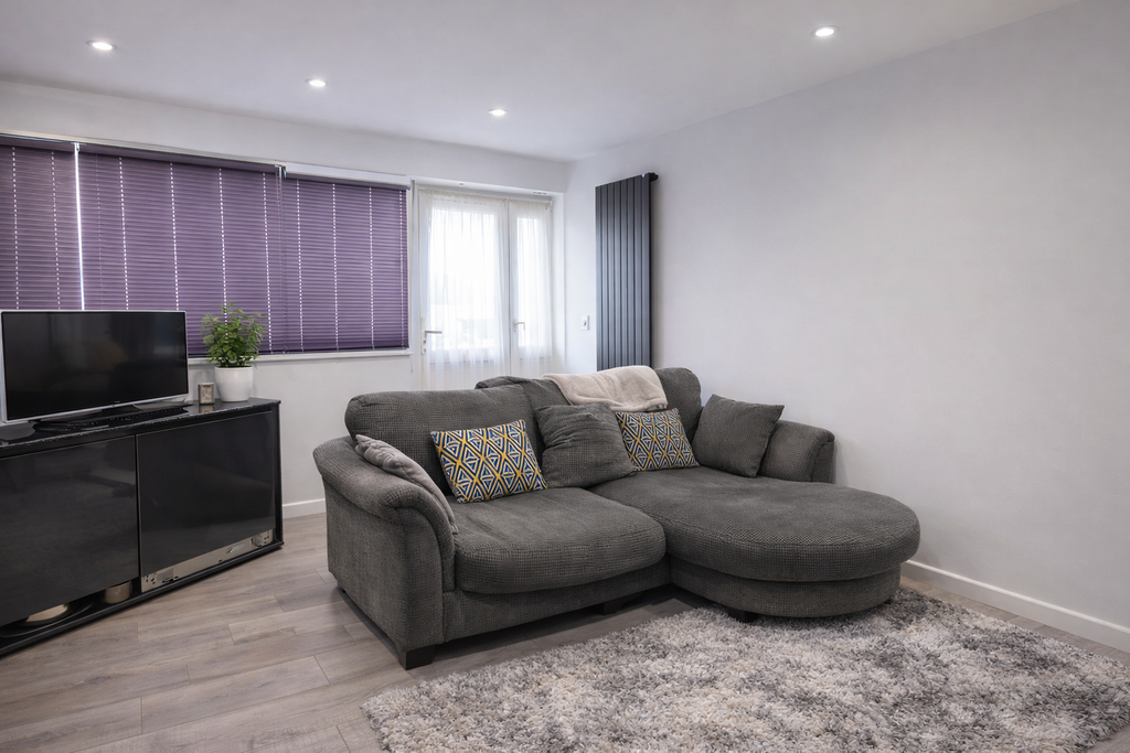 Property photo 3 of 5 Living Room