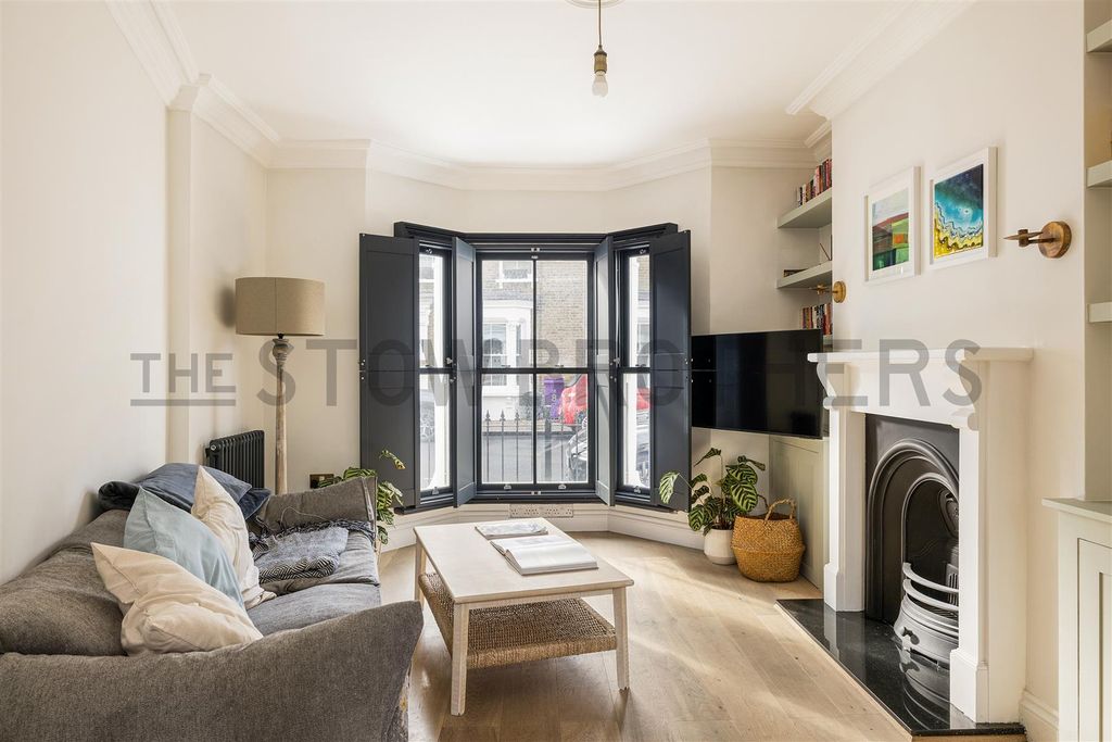 Property photo 2 of 37 27