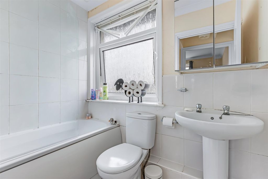 Additional image 14 of 3 bed semi-detached house for saleWyvil Crescent, Ilkley LS29