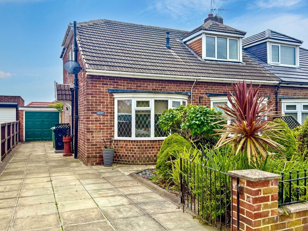 Property photo 1 of 28
