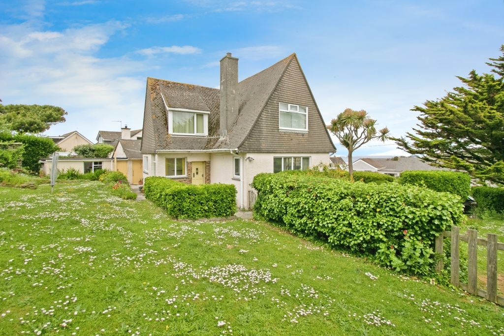 Property photo 1 of 17 Photo