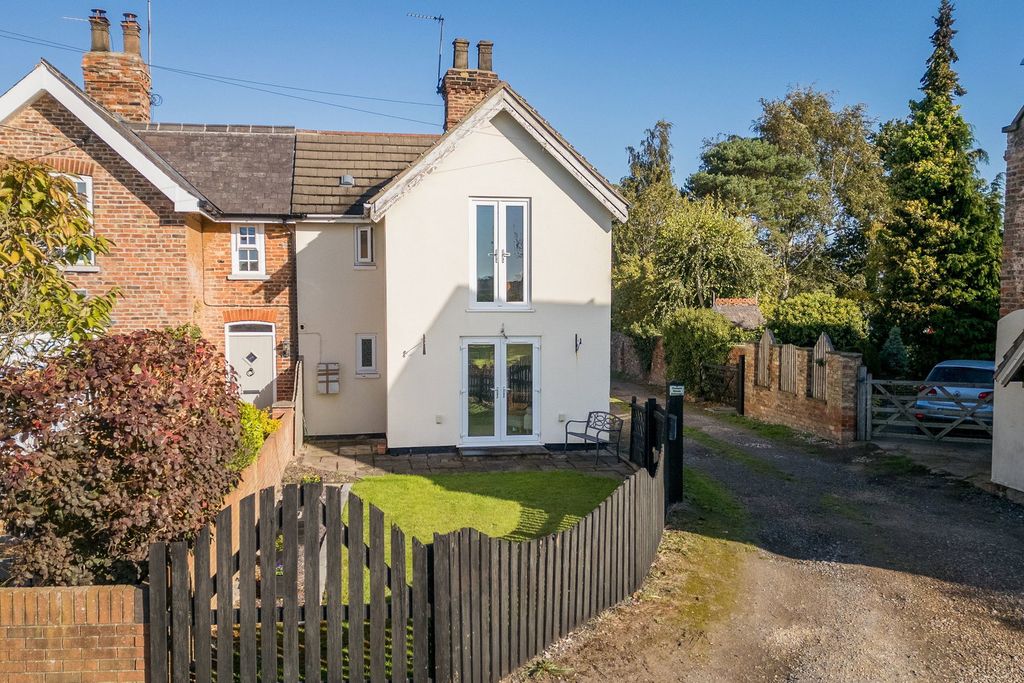 Property photo 1 of 36