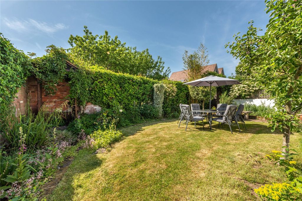 Property photo 3 of 16 Picture No. 12