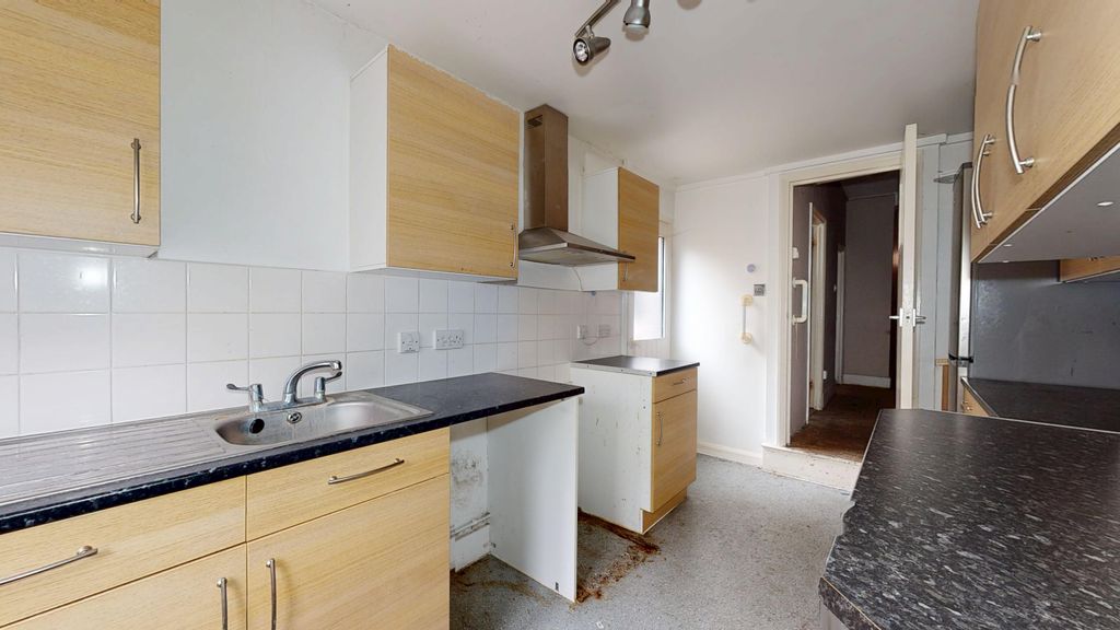 Property photo 3 of 16 152 Grantley Street, Bethnal Green, London, E1 4BT
