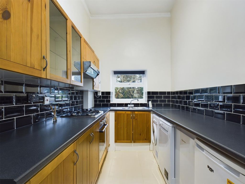 Property photo 3 of 8 Cam04237G0-Pr0092-Still007.Jpg