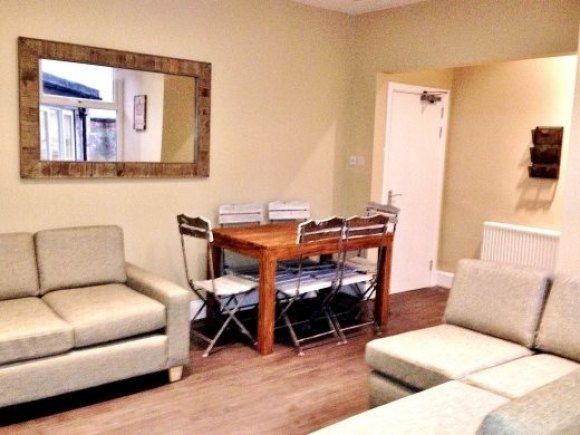 Property photo 1 of 6 4