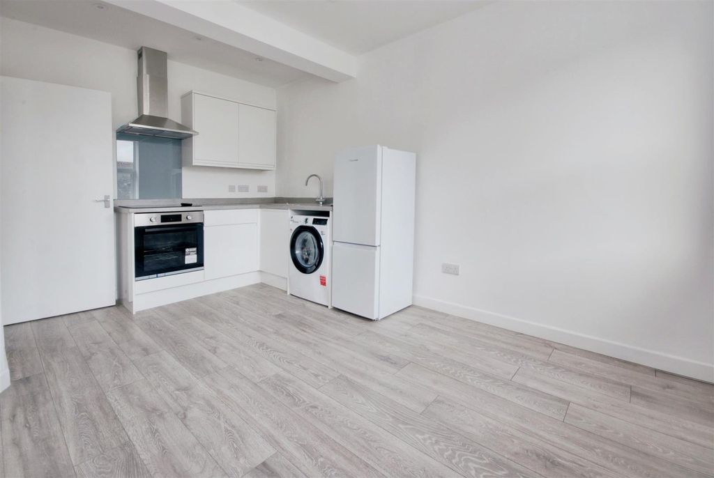 Property photo 2 of 7 72952417-Dsc_0042-Dsc_0044.Jpg