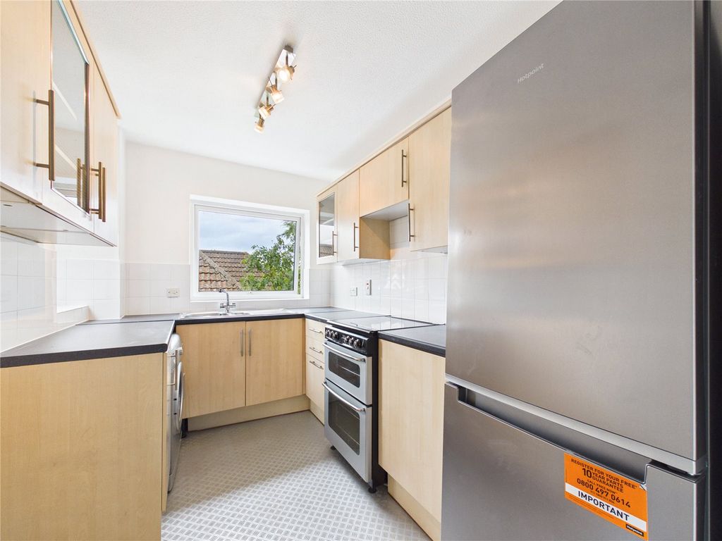 Property photo 3 of 8 Picture No. 04