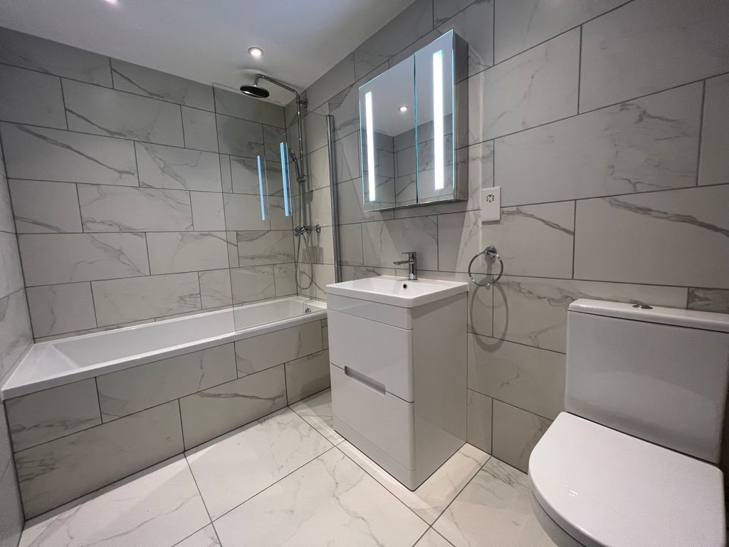 Property photo 3 of 7 Img_3239_4_Original