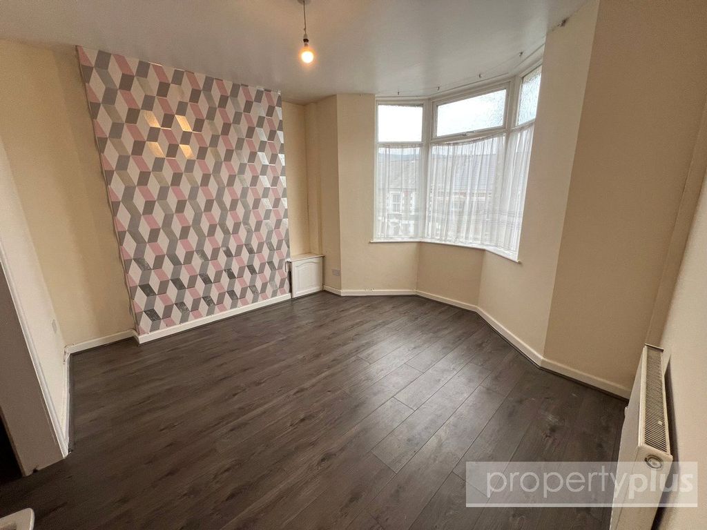 Property photo 3 of 13 Picture No. 09