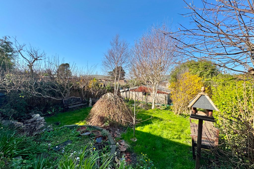 Property photo 3 of 16 Garden