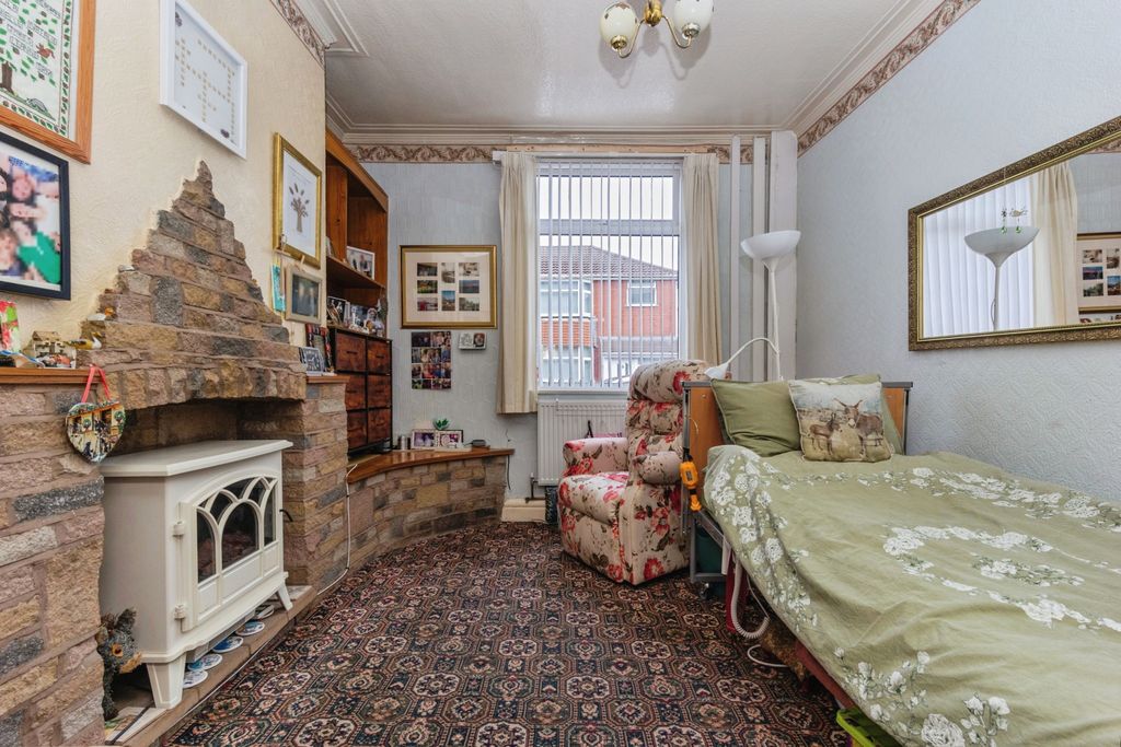 Property photo 2 of 15