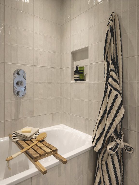 Property photo 3 of 44 Picture No. 03