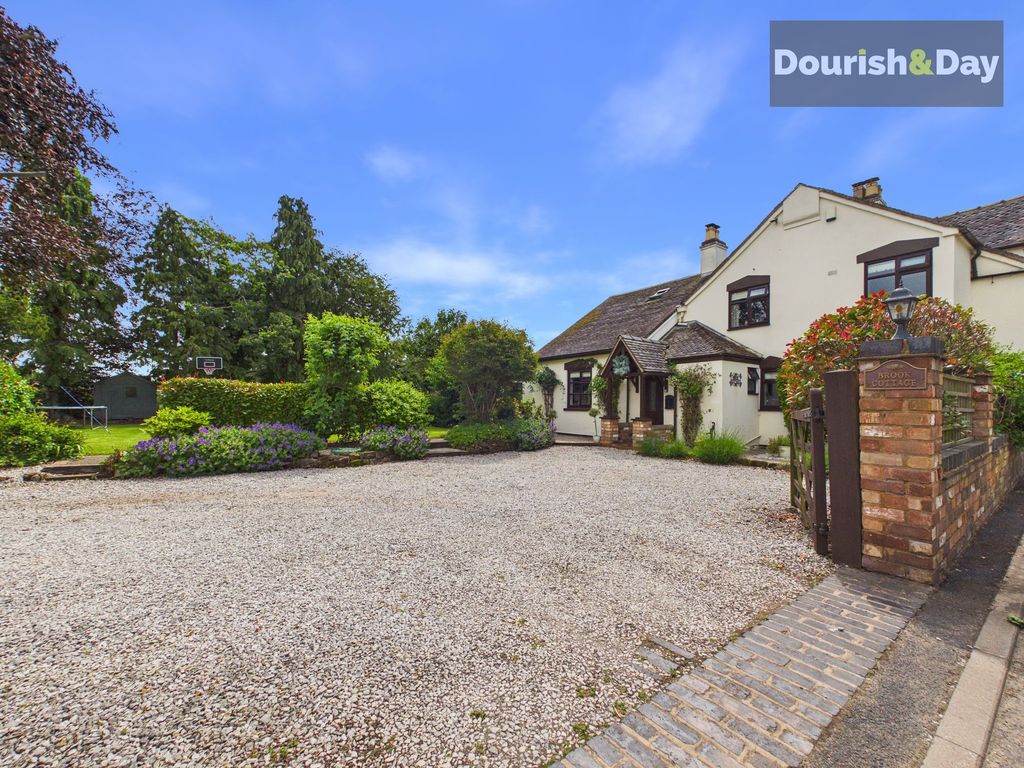 Property photo 1 of 35