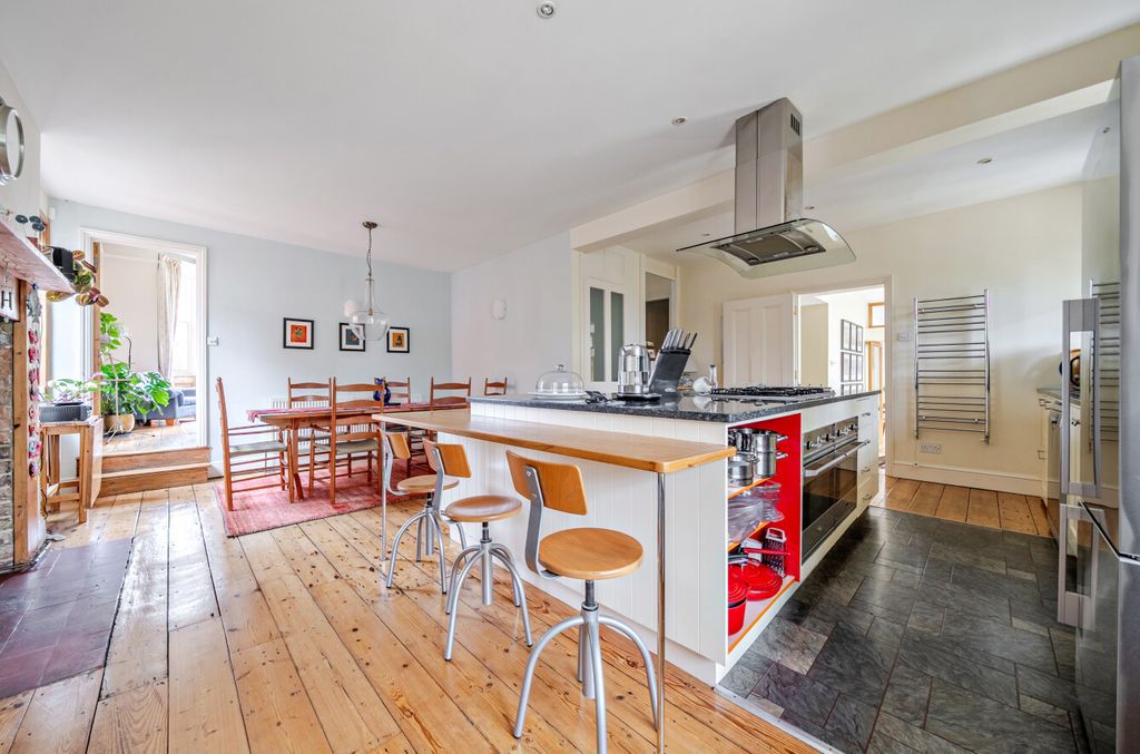 Additional image 8 of 6 bed detached house for saleGuildford, Surrey GU1