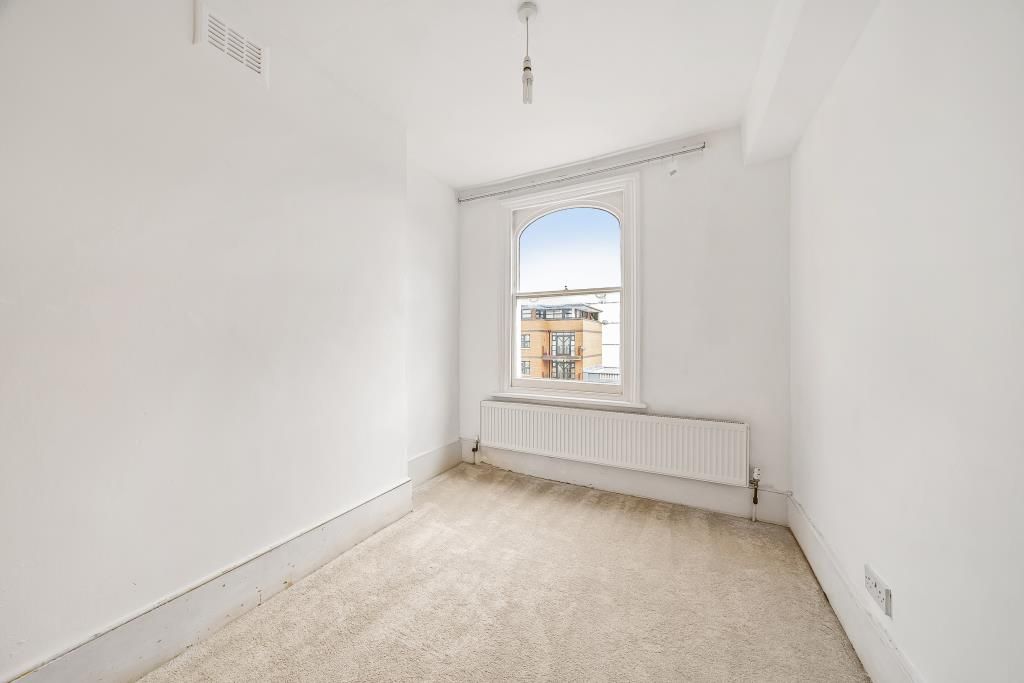 Property photo 2 of 12 Bedroom