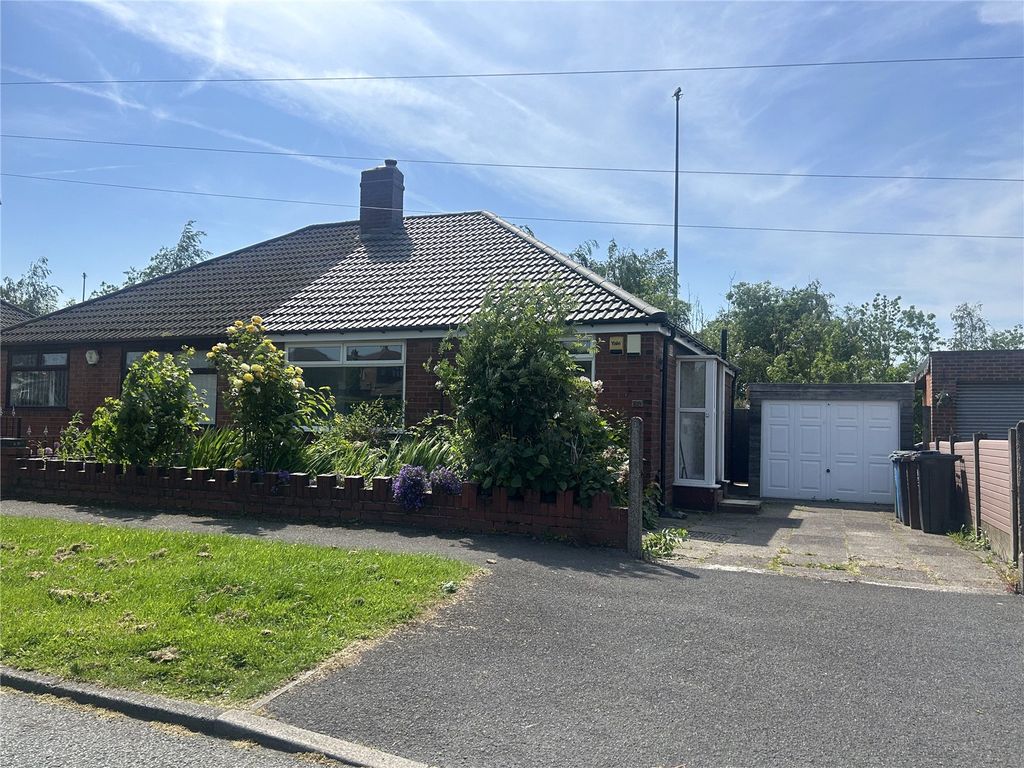 Property photo 1 of 16 External