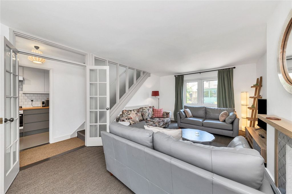 Property photo 1 of 16 Picture No. 12