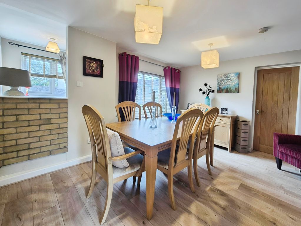 Property photo 3 of 27 dc3Dbe67-1000034093