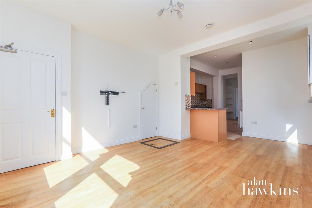 Property photo 3 of 11 3485-7.Jpg