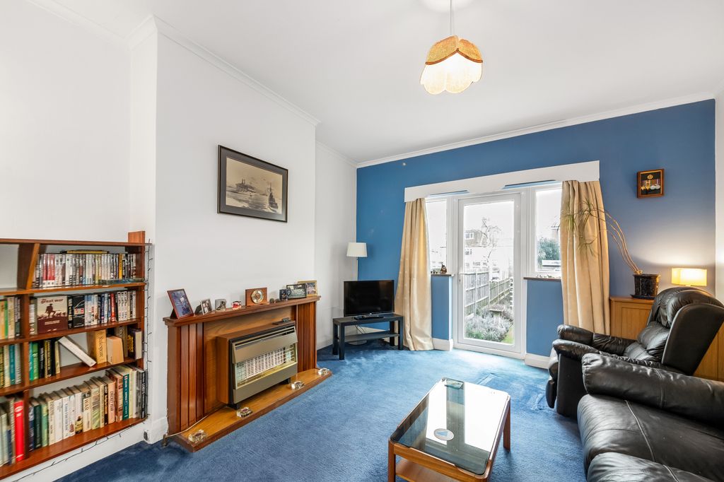 Property photo 3 of 14
