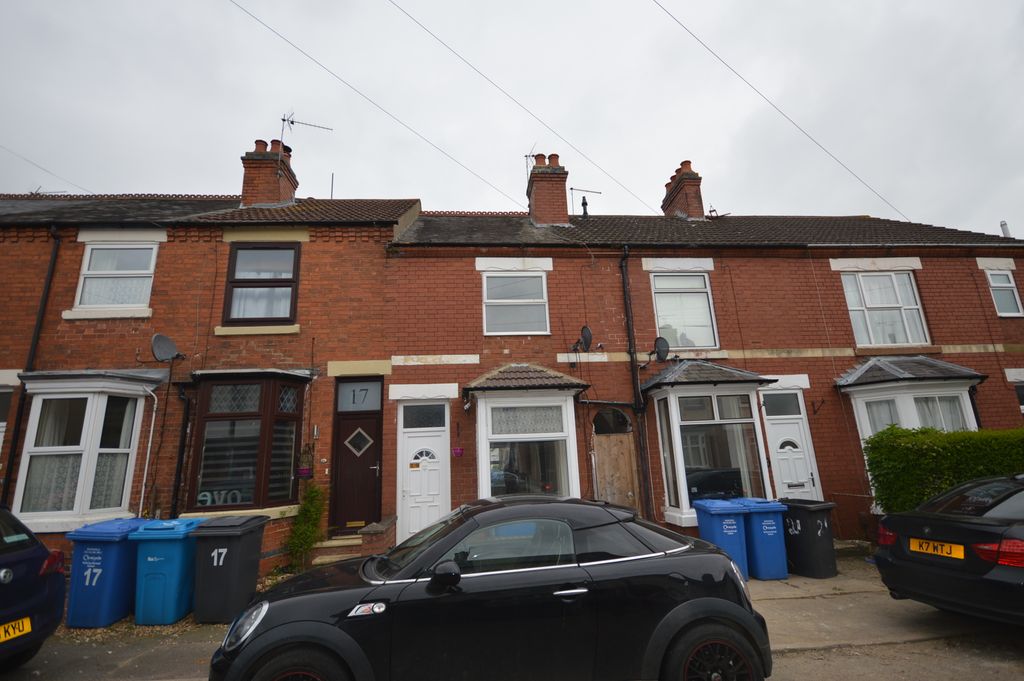 Property photo 1 of 10 Front