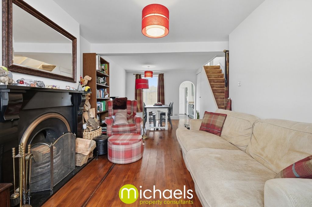 Property photo 3 of 20