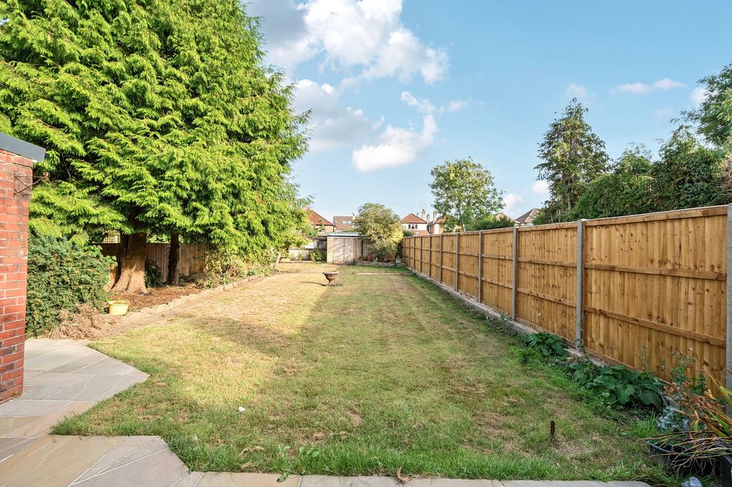 Property photo 3 of 23