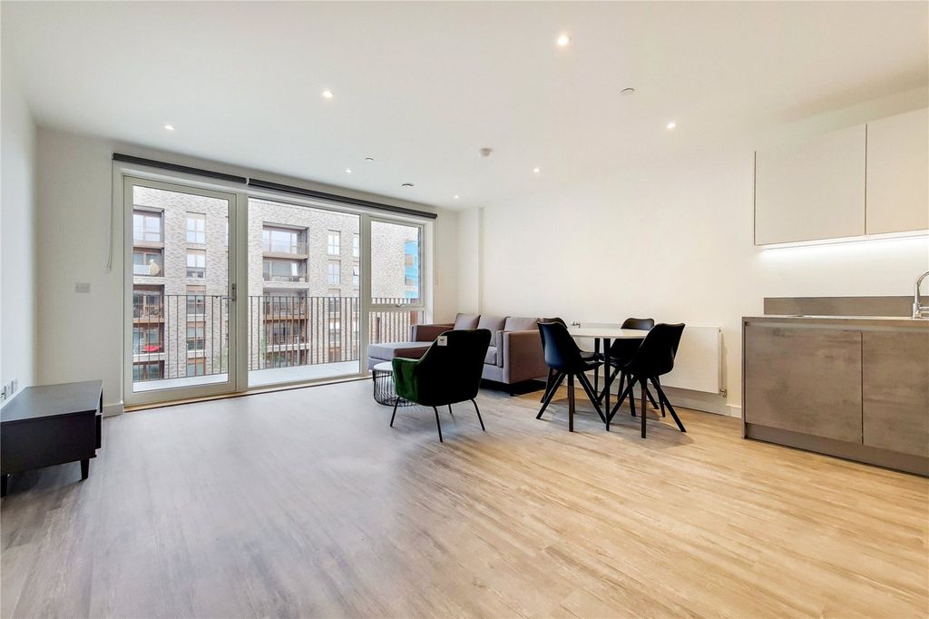 Property photo 3 of 25 Picture No. 34