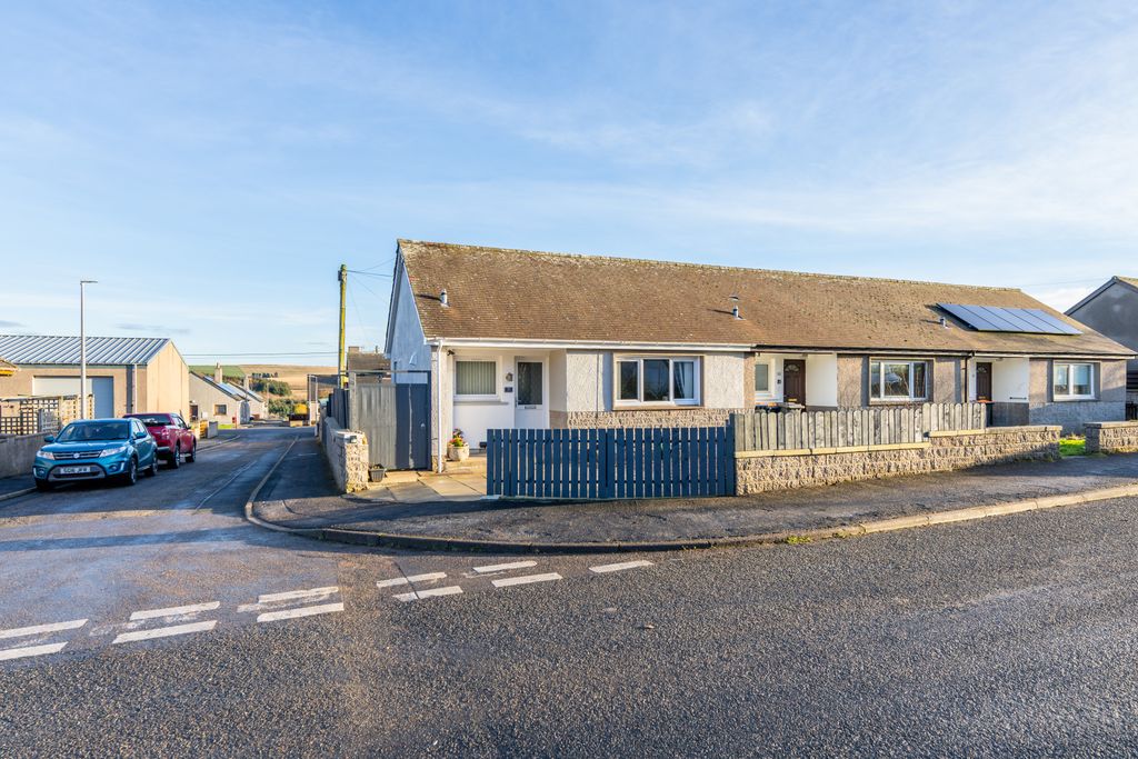 Property photo 1 of 17 30 Old School Road