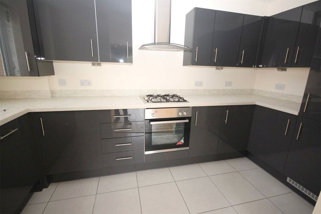 Property photo 3 of 10 Picture No. 04