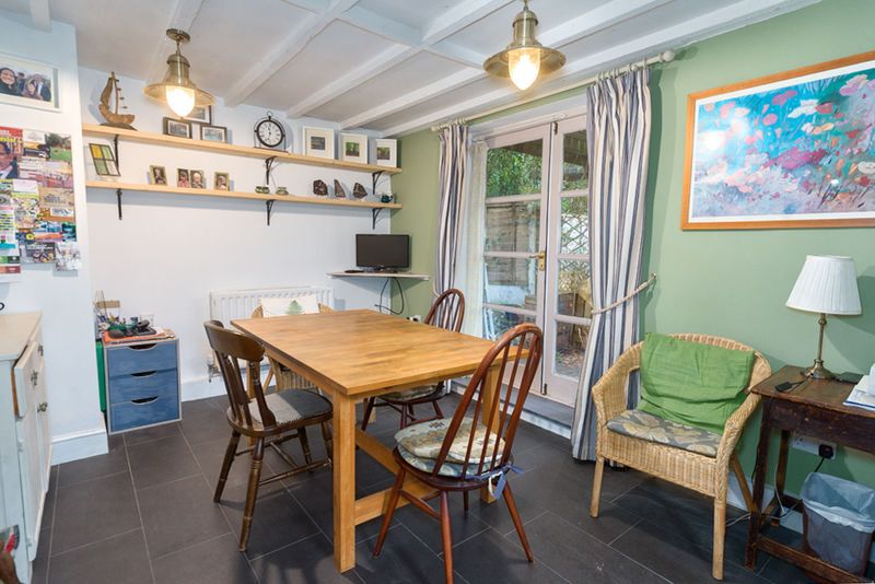 Property photo 3 of 17 Photo 9