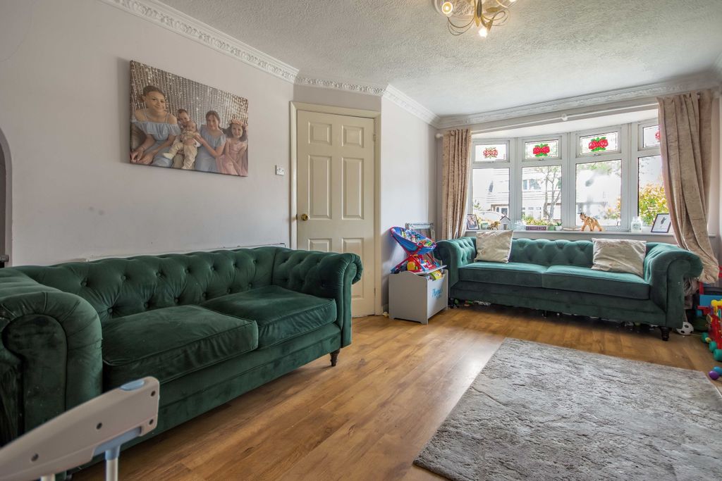 Property photo 3 of 15 Ingleby-08