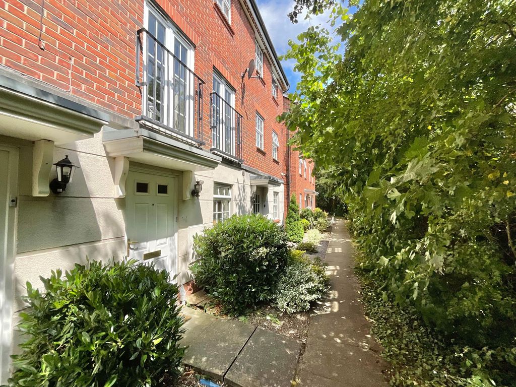 Property photo 2 of 14