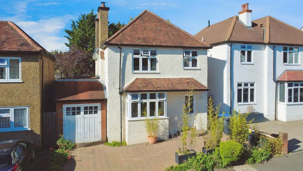 Property photo 1 of 24 User_Edited_Photo-9179Cf00_User-Edited-16F3A418-25