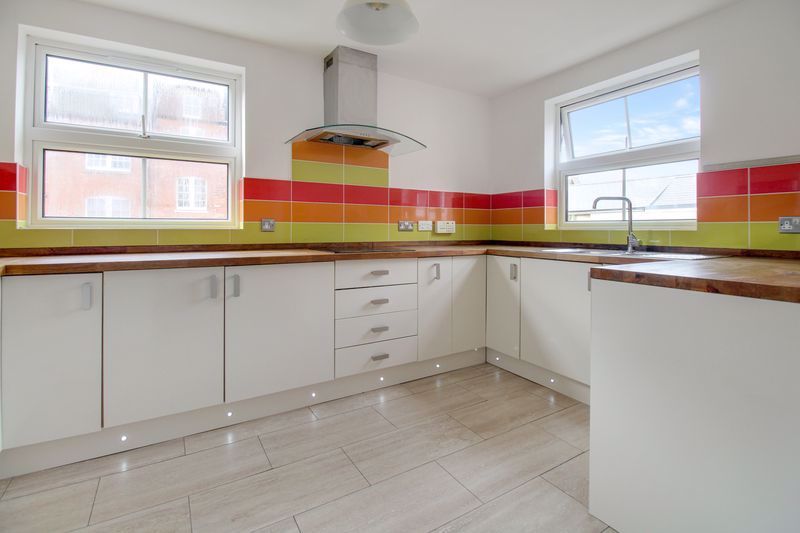 Property photo 2 of 13 Photo 6