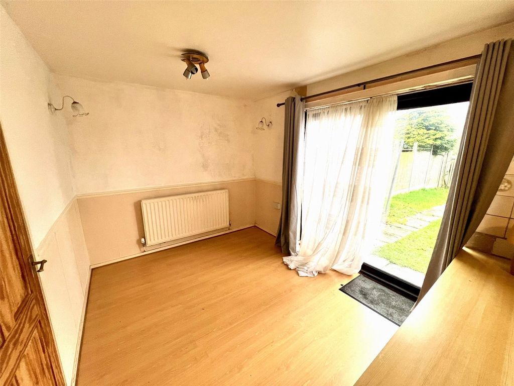 Property photo 3 of 10 Picture No. 06