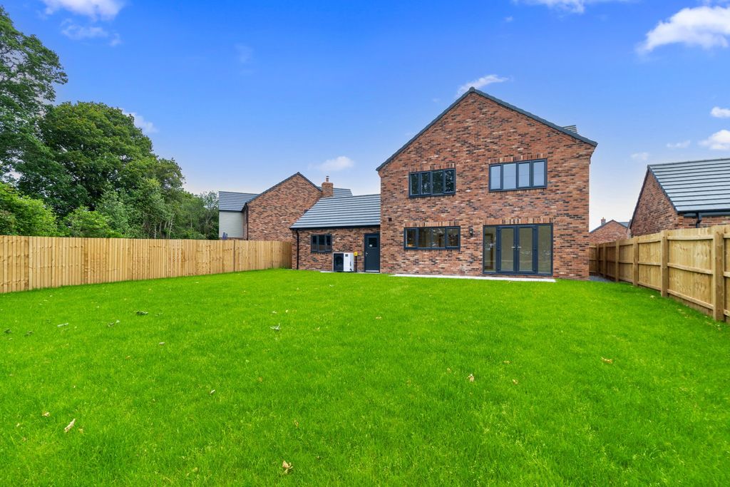 Property photo 3 of 19