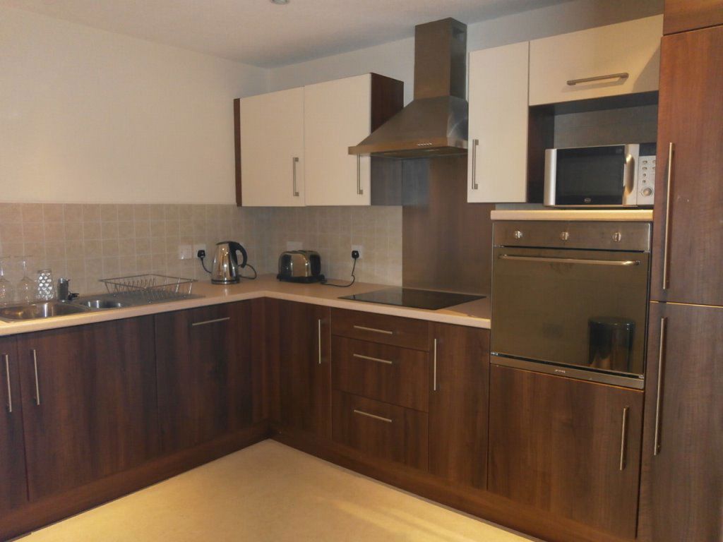 Property photo 2 of 8