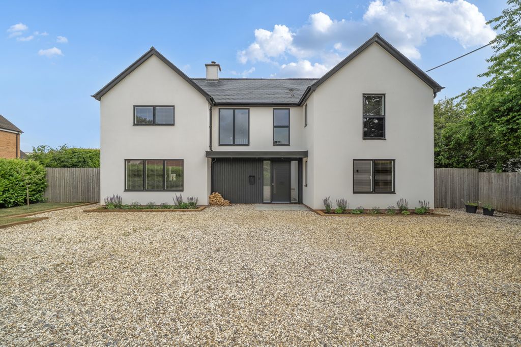 Property photo 1 of 34