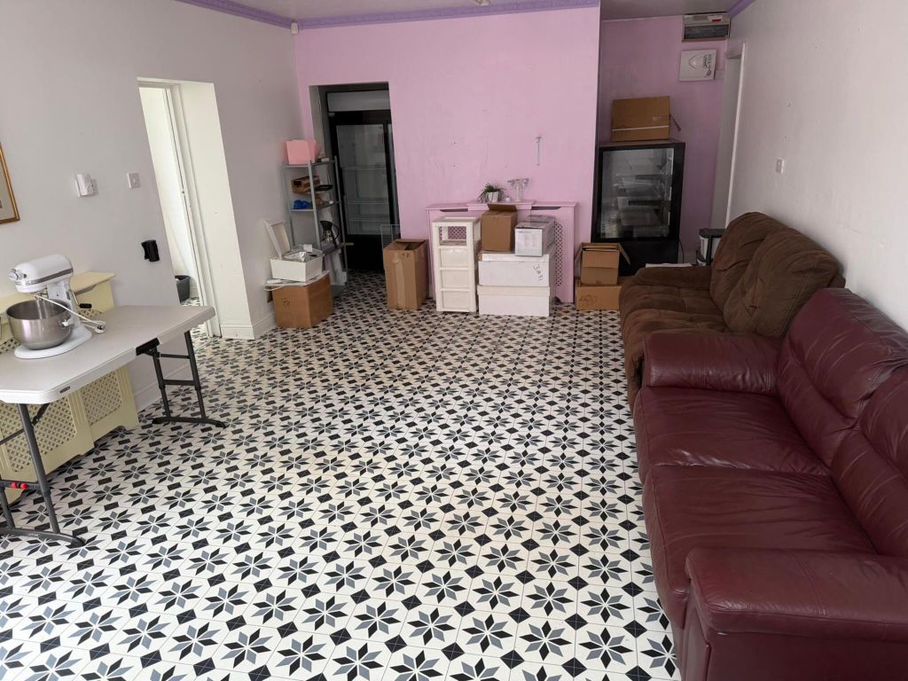 Property photo 3 of 7