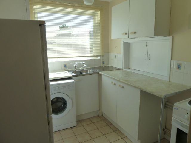 Property photo 2 of 4 Kitchen