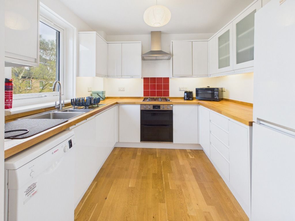 Property photo 2 of 21