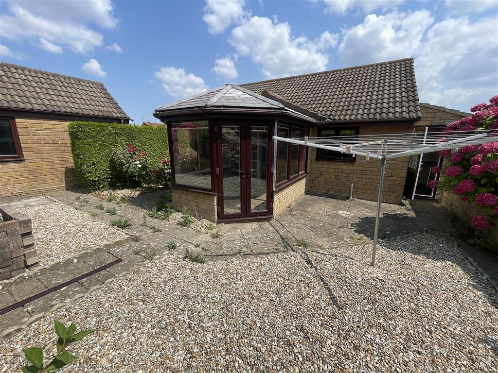 Property photo 3 of 11