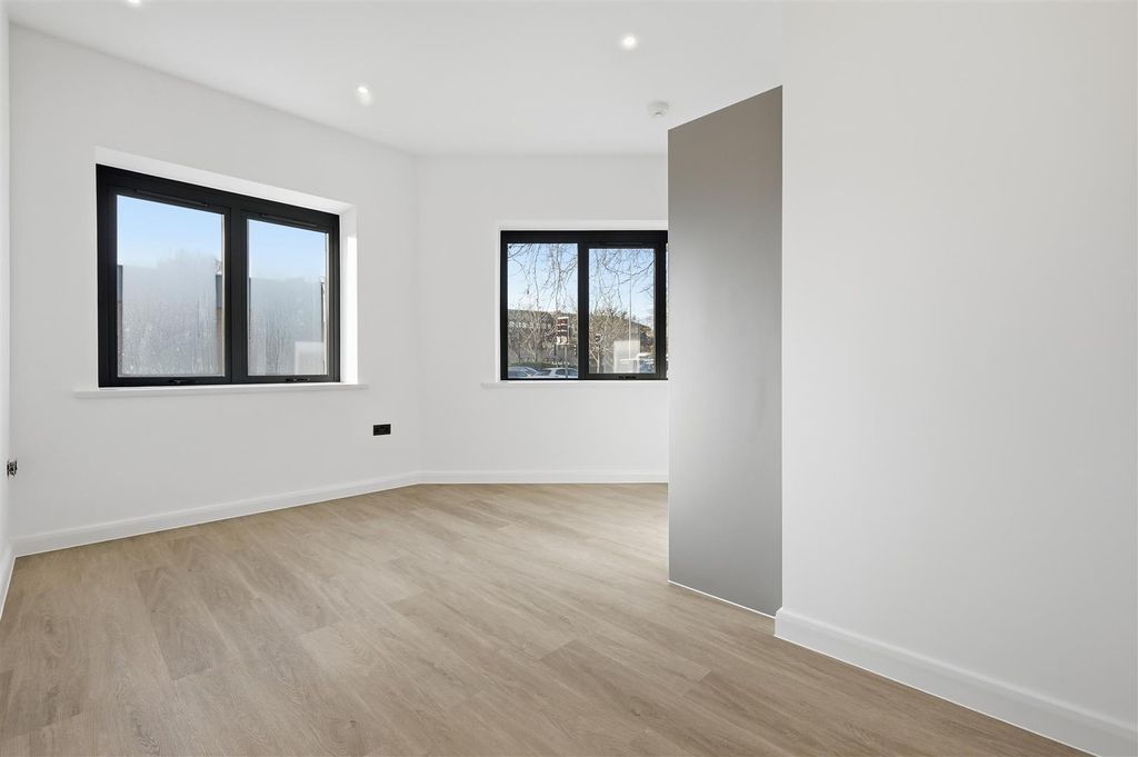 Property photo 2 of 6 003_Img_6459.Jpg